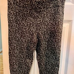 LOFT Black and Gray Animal Print Leggings, Medium Petite